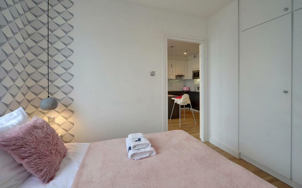 Pink Apartment Lesne Tarasy Dziwnówek Exteriér fotografie