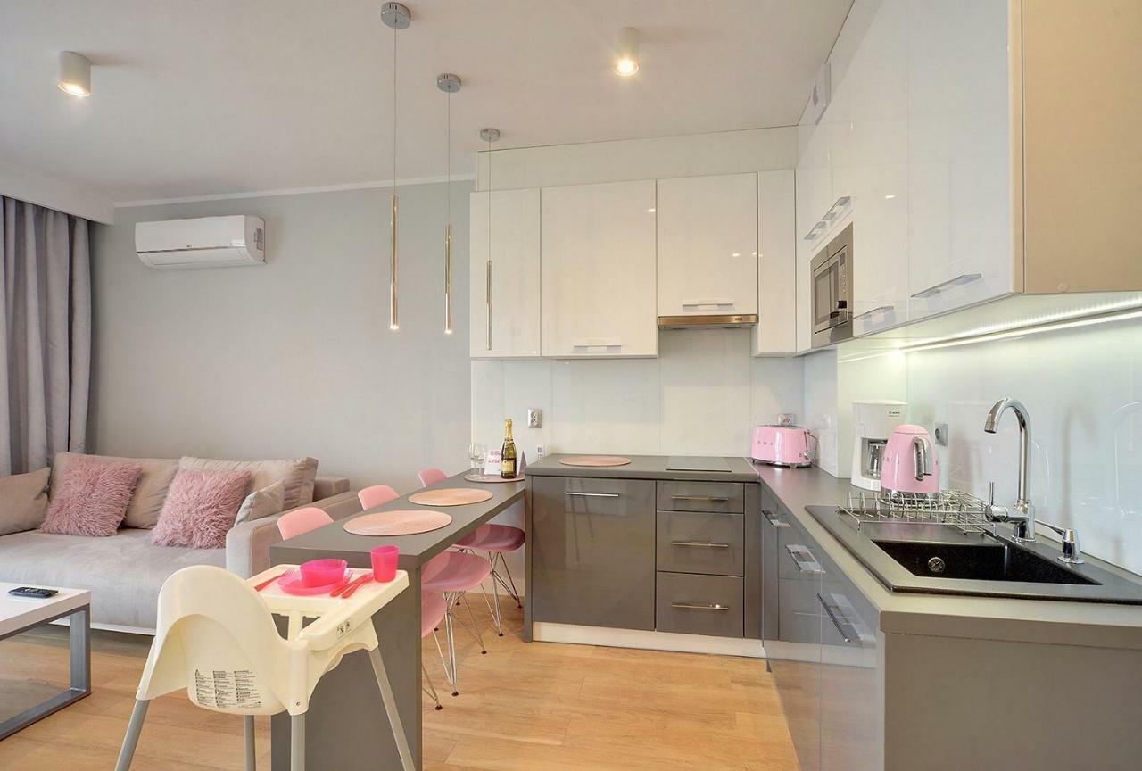 Pink Apartment Lesne Tarasy Dziwnówek Exteriér fotografie